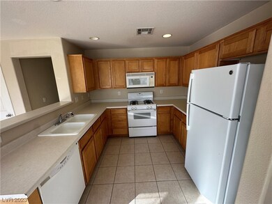 6042 Ambleshire Ave, Las Vegas, NV 89139 - photo 4