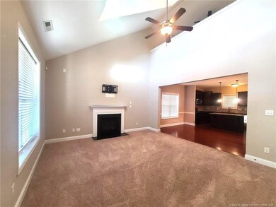 805 Misty Meadow Ln, Fayetteville, NC 28304 - photo 3