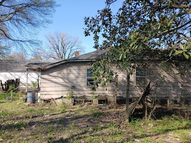 View of home's exterior