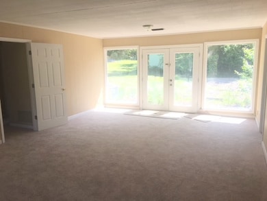 302 Raintree Dr, Douglas, GA 31533 - photo 2