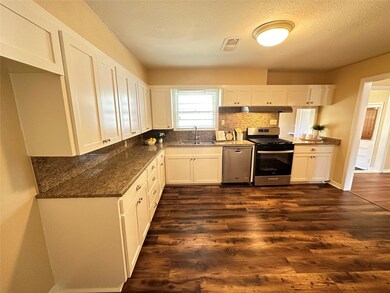 1909 Franklin Ave, Bonham, TX 75418 - photo 6