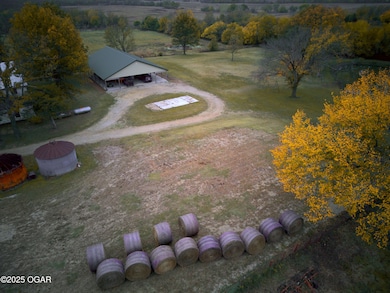 FieldinFrame [Julie 61±]00024 (1)