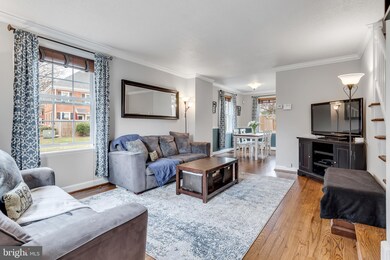 3426 S Wakefield St, Arlington, VA 22206 - photo 2