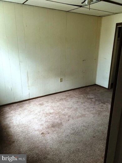 1453 Cotton St, Reading, PA 19602 - photo 7