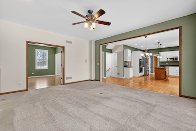 440 Lathem St, Batavia, IL 60510 - photo 3