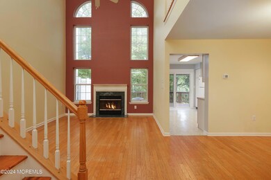 28 Painted Wagon Rd unit 51B, Holmdel, NJ 07733 - photo 3