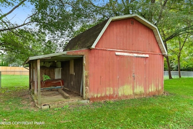 1927 Willow Park Rd, Bethlehem, PA 18020 - photo 5