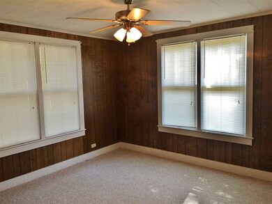 808 Larche Ln, Bastrop, LA 71220 - photo 3