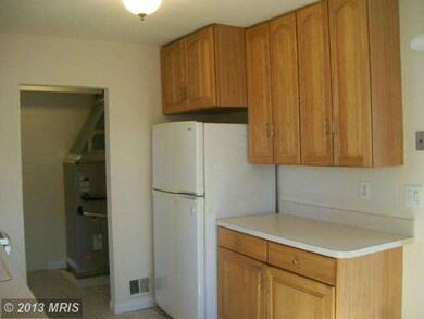 1208 Stratwood Ave, Oxon Hill, MD 20745 - photo 3