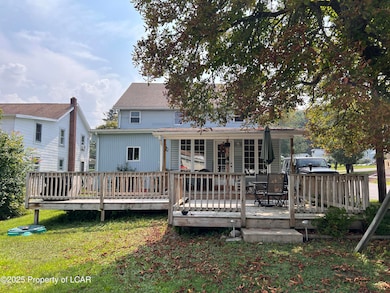 223 Mahanoy St, Nuremberg, PA 18241 - photo 3