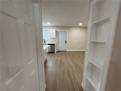 174 Dunnell Ave, Pawtucket, RI 02860 - photo 4