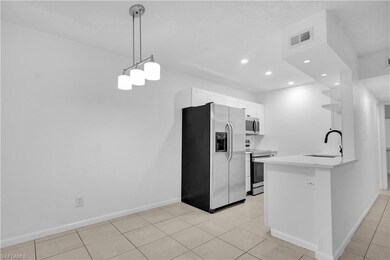 4601 Bayshore Dr unit A2, Naples, FL 34112 - photo 3