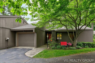 2-web-or-mls-837 Brook Village Ct, Holla