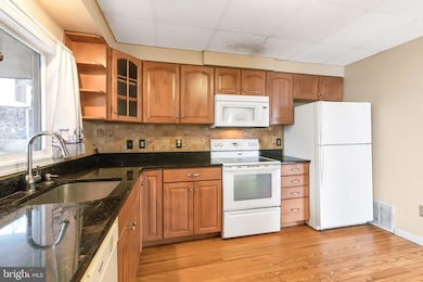 811 Ridge Ave, Columbia, PA 17512 - photo 4