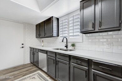 2929 E Broadway Rd unit 3-13