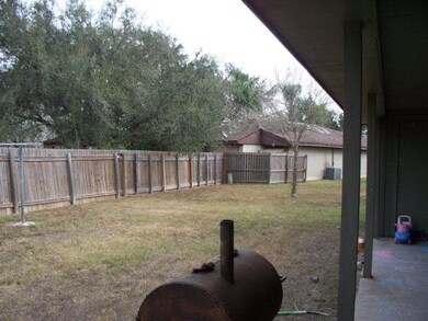 814 Ray St, Donna, TX 78537 - photo 7