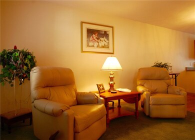 1603 Plainfield Pike unit E8, Johnston, RI 02919 - photo 7