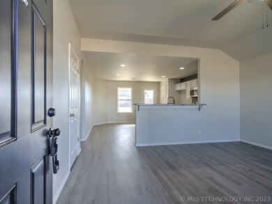 25204 E 92nd Ct S, Broken Arrow, OK 74014 - photo 3