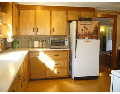 2480 Chestnut Hill Ave, Athol, MA 01331 - photo 4