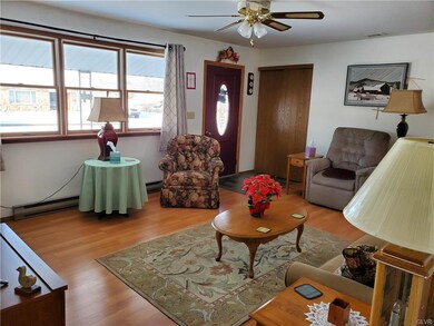 419 Williams Ave, Walnutport, PA 18088 - photo 6