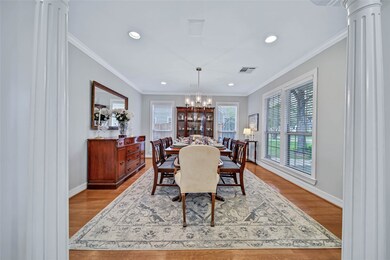 725 Sue Barnett Dr, Houston, TX 77018 - photo 5