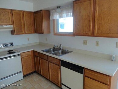 Kitchen right