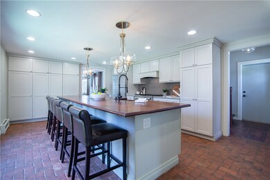 380 Post Rd, Wakefield, RI 02879 - photo 2