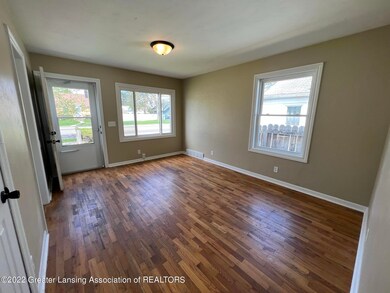 1321 W Mount Hope Ave, Lansing, MI 48910 - photo 4
