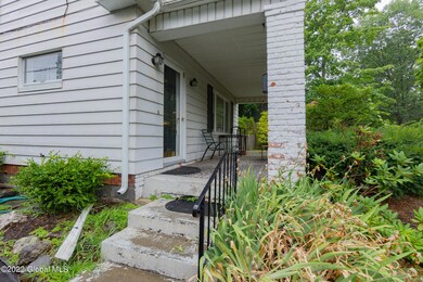 2 Freeman Rd Albany NY mls-39