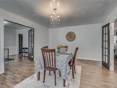 11700 Victoria Place, Oklahoma City, OK 73120 - photo 6