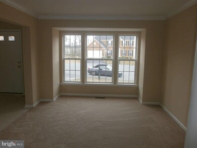 13104 Crossview Ct, Beltsville, MD 20705 - photo 6