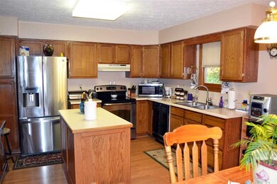 701 W Rosewood Dr, Bloomington, IN 47404 - photo 6