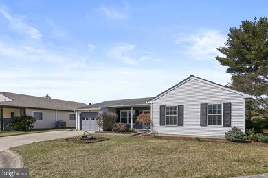 6906 Hackberry Ct, Frederick, MD 21703 - photo 3