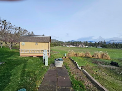 Pic - Shed - Part view
