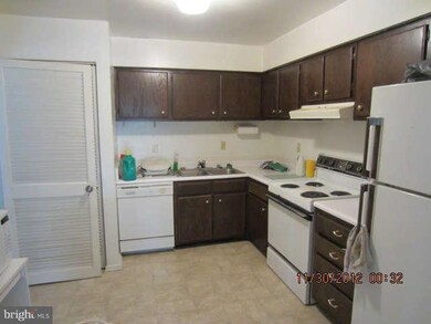 1030 Brinker Dr unit 301, Hagerstown, MD 21740 - photo 6