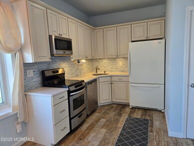 15 Garfield Ave unit 404, Avon By the Sea, NJ 07717 - photo 6