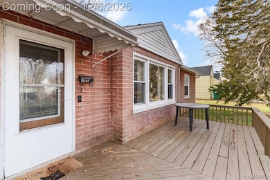 821 Ryan St, Owosso, MI 48867 - photo 5