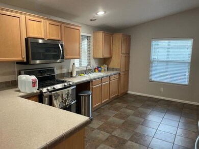 20 Russell Rd unit 64, Salinas, CA 93906 - photo 7