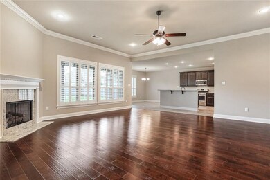 Open layout great for entertaining -- Kit, Din, &