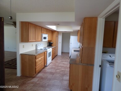5110 N Placita Del Lazo, Tucson, AZ 85750 - photo 4