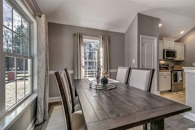 1665 Hewitt Rd unit Tupelo I with screen, Loris, SC 29569 - photo 2