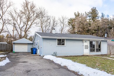 166 Sioux Ave, Carpentersville, IL 60110 - photo 3