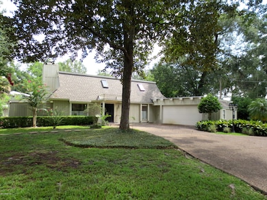 5343 Shorecrest Dr, Jacksonville, FL 32210 - photo 7