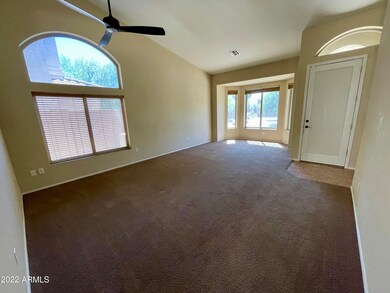 3-Living_Room