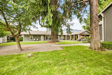 111 Cedar St, Rogue River, OR 97537 - photo 6