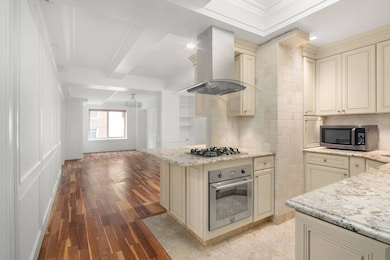 Trump Parc unit 11LM, New York, NY 10019 - photo 2