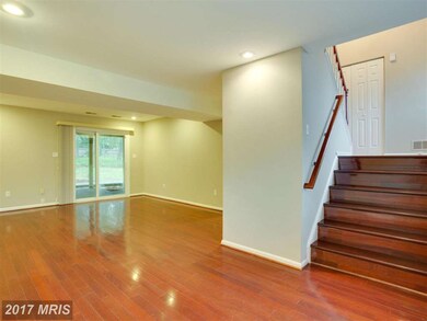 2323 Archdale Rd, Reston, VA 20191 - photo 4