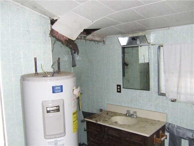 Full Bath.