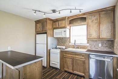 406 Graceland St unit 3 --Up, Houston, TX 77009 - photo 2