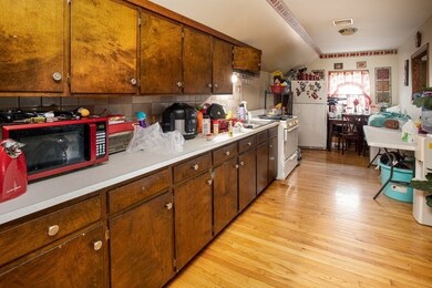 546 4th St, Fall River, MA 02721 - photo 4